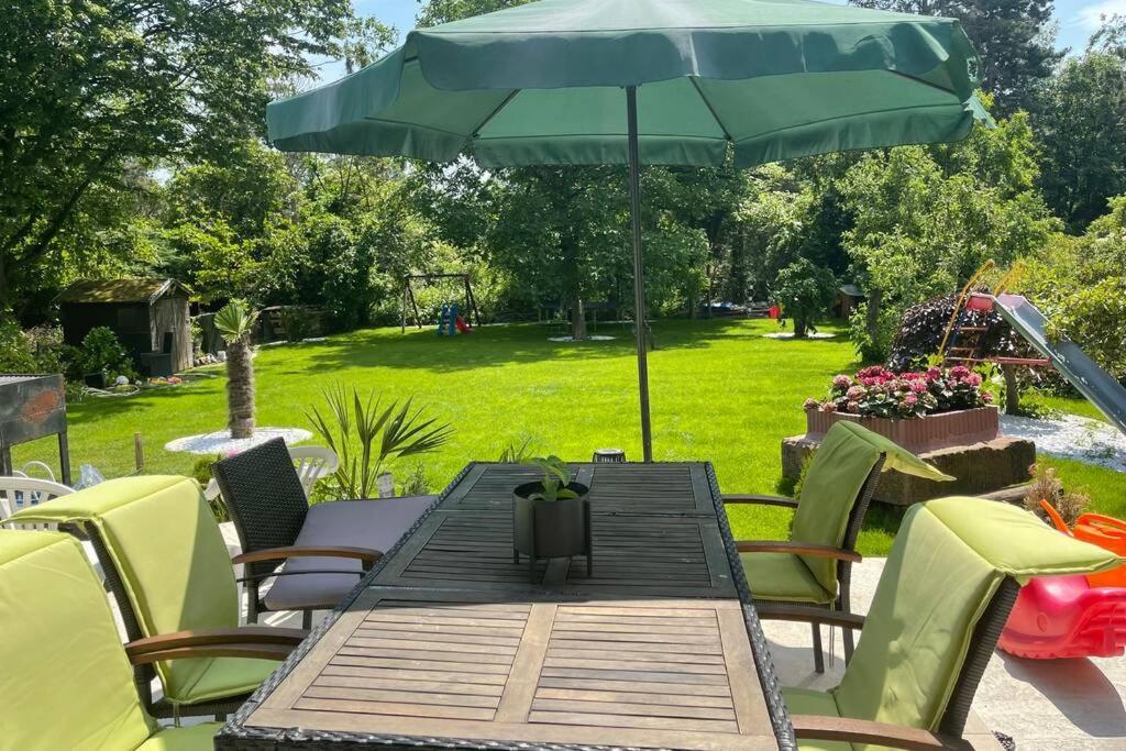 Wunderschoene Terrassenwohnung Mit Blick Ins Gruene! 메어부쉬 외부 사진